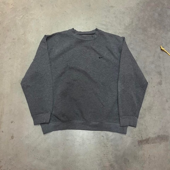 Y2K Grey Nike Pullover Crewneck size XL - Picture 1 of 5